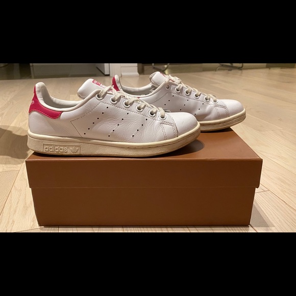 Adidas women’s sneakers - Picture 3 of 4